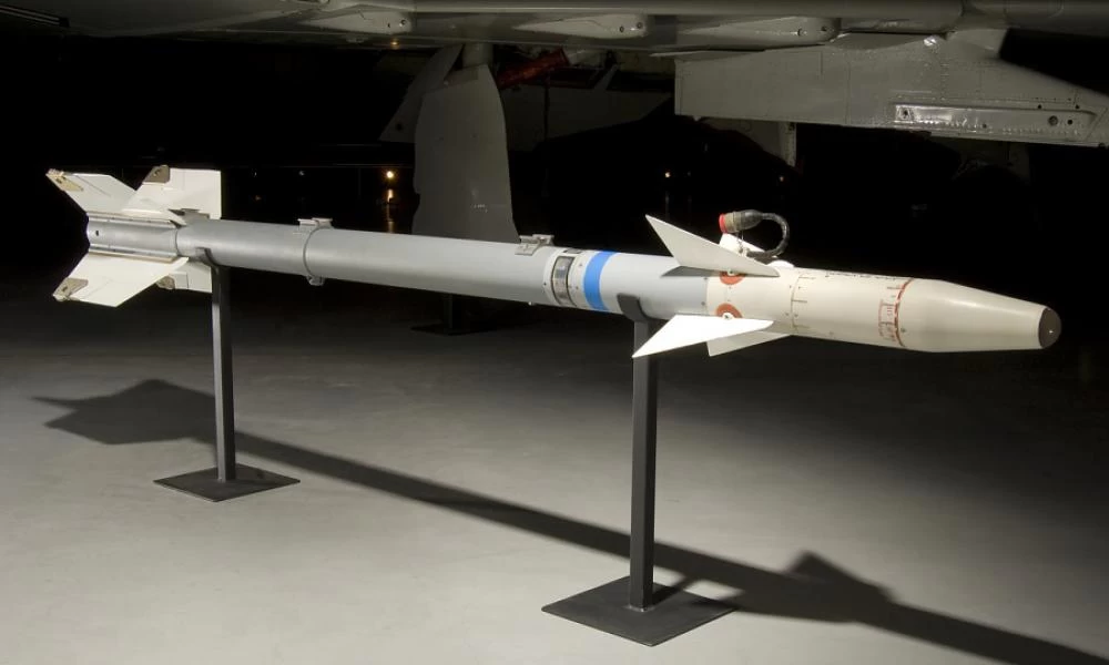 Το Ιράν "κλωνοποίησε" τους αμερικανικούς πυραύλους αέρος-αέρος AIM-9 Sidewinder